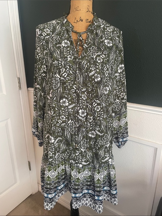 Rachel Zoe Dresses & Skirts - Rachel Zoe Olive & White Paisley Tie-Neck Long Sleeve Dress with Blue Border